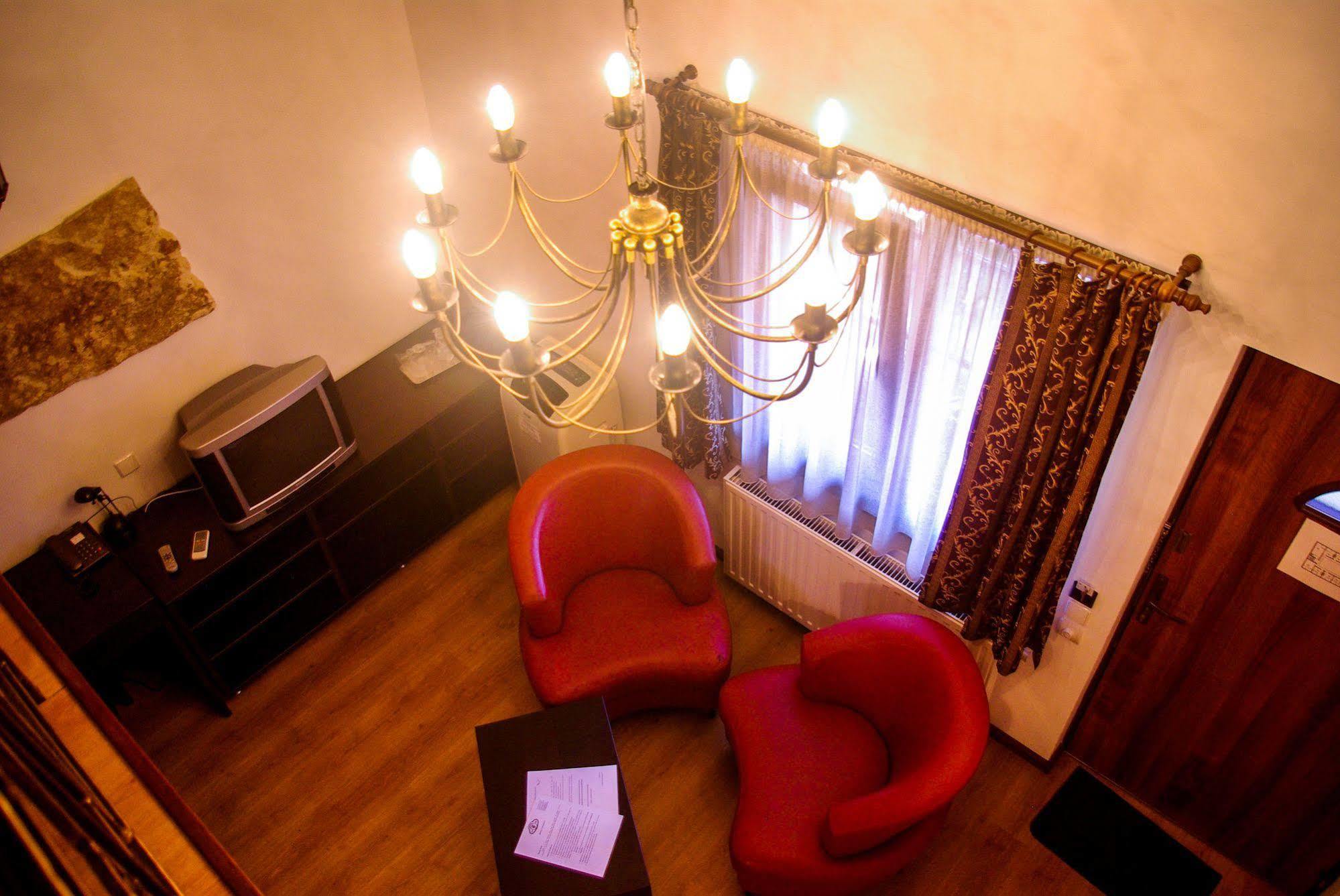 Hotel Hanul Fullton Cluj-Napoca Esterno foto